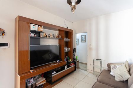 Casa à venda com 440m², 5 quartos e 2 vagasSala