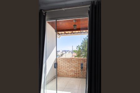 Casa à venda com 440m², 5 quartos e 2 vagasSuíte 2 - Varanda