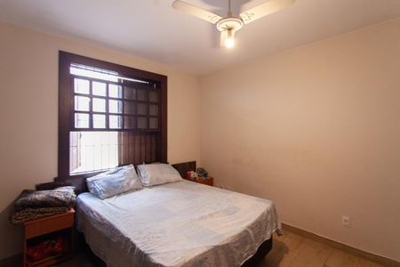 Casa à venda com 440m², 5 quartos e 2 vagasSuíte 1