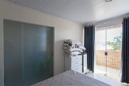 Casa à venda com 440m², 5 quartos e 2 vagasSuíte 2