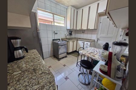 Foto 11 de casa à venda com 2 quartos, 313m² em Jardim Guanabara, Osasco