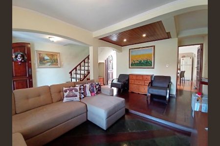 Foto 01 de casa à venda com 2 quartos, 137m² em Cidade das Flores, Osasco