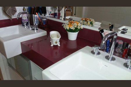 Foto 01 de casa à venda com 4 quartos, 476m² em City Bussocaba, Osasco