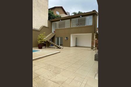 Casa à venda com 476m², 4 quartos e 6 vagasFoto 04