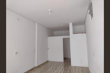 Foto 04 de casa à venda com 2 quartos, 109m² em Jardim Tupanci, Barueri