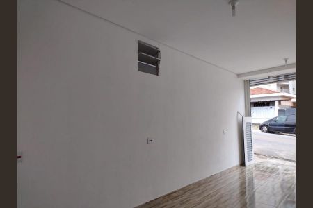Foto 05 de casa à venda com 2 quartos, 109m² em Jardim Tupanci, Barueri