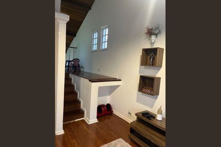 Casa à venda com 360m², 4 quartos e 2 vagas Casa à venda com 360m², 4 quartos e 2 vagasFoto 09