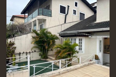 Casa à venda com 360m², 4 quartos e 2 vagas Casa à venda com 360m², 4 quartos e 2 vagasFoto 02