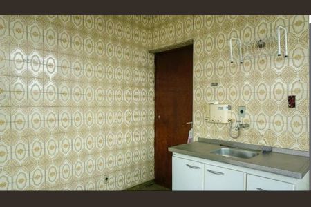 Casa à venda com 220m², 2 quartos e 1 vagaFoto 13