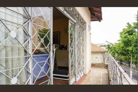 Casa à venda com 220m², 2 quartos e 1 vagaFoto 18