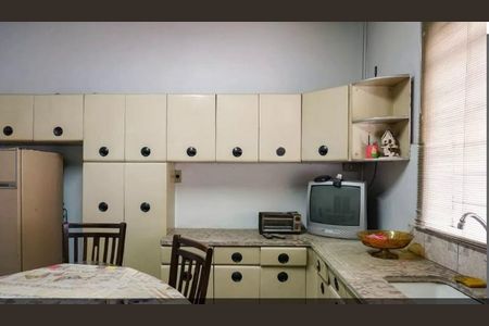 Casa à venda com 220m², 2 quartos e 1 vagaFoto 08