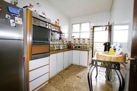 Apartamento à venda com 200m², 4 quartos e 3 vagasCozinha