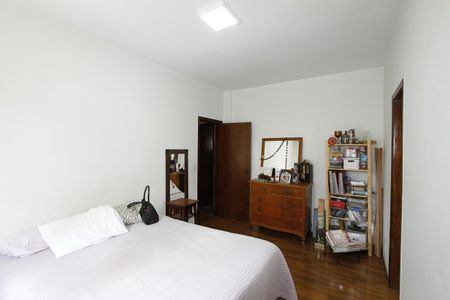 Apartamento à venda com 200m², 4 quartos e 3 vagasQuarto 4 - Suíte