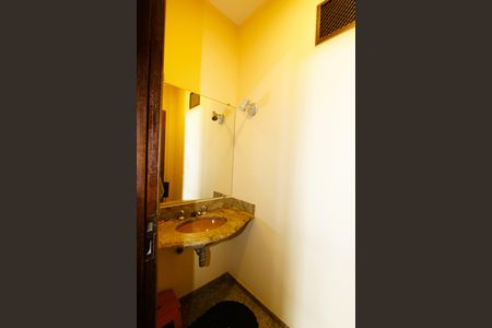 Apartamento à venda com 200m², 4 quartos e 3 vagasLavabo