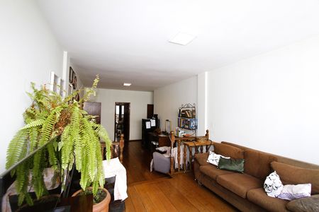 Apartamento à venda com 200m², 4 quartos e 3 vagasSala 2