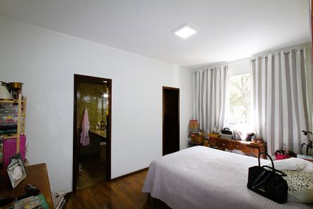 Apartamento à venda com 200m², 4 quartos e 3 vagasQuarto 4 - Suíte