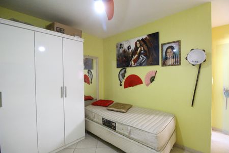 Casa de condomínio para alugar com 242m², 4 quartos e 1 vagaSuíte 3