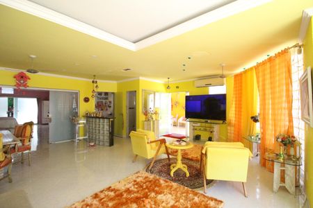 Sala de casa de condomínio para alugar com 4 quartos, 242m² em Freguesia (jacarepaguá), Rio de Janeiro