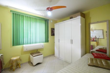 Casa de condomínio para alugar com 242m², 4 quartos e 1 vagaSuíte 3