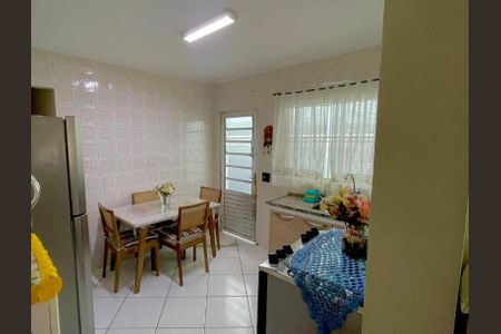 Foto 05 de casa à venda com 3 quartos, 125m² em Vila Yolanda, Osasco
