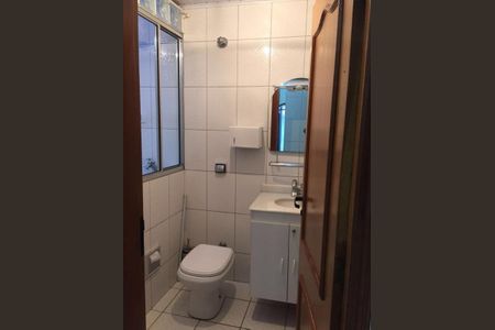 Casa à venda com 209m², 3 quartos e 4 vagas Casa à venda com 209m², 3 quartos e 4 vagasFoto 02