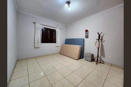 Casa à venda com 260m², 4 quartos e 6 vagas Casa à venda com 260m², 4 quartos e 6 vagasFoto 05