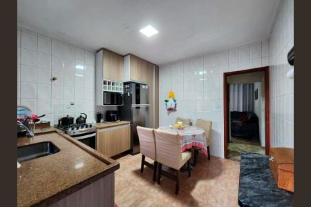 Casa à venda com 260m², 4 quartos e 6 vagas Casa à venda com 260m², 4 quartos e 6 vagasFoto 20