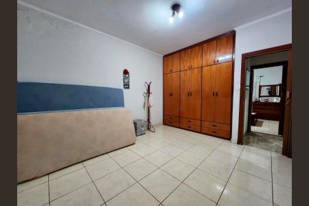 Casa à venda com 260m², 4 quartos e 6 vagas Casa à venda com 260m², 4 quartos e 6 vagasFoto 13