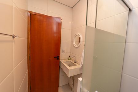 Apartamento para alugar com 61m², 2 quartos e sem vagaBanheiro