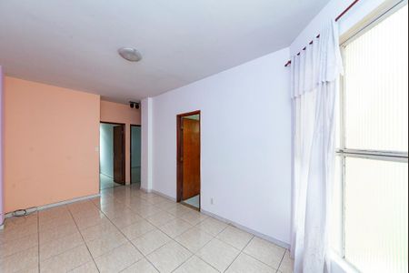 Sala de apartamento para alugar com 2 quartos, 72m² em João Pinheiro, Belo Horizonte