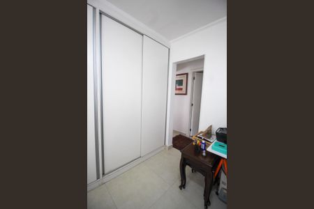 Apartamento à venda com 83m², 2 quartos e 2 vagasQuarto 2