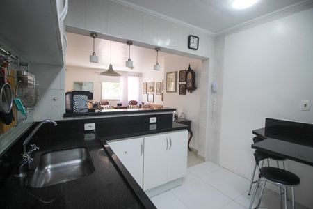 Apartamento à venda com 83m², 2 quartos e 2 vagasCozinha