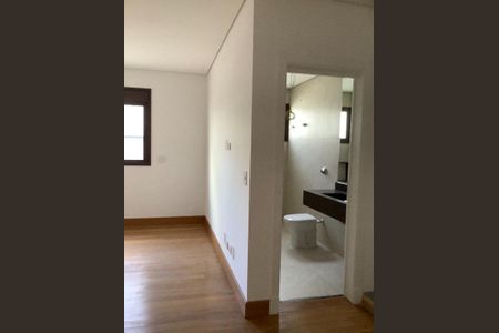 Casa de condomínio à venda com 450m², 4 quartos e 6 vagasFoto 09