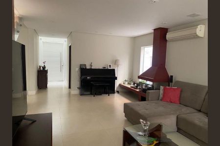 Casa de condomínio à venda com 360m², 4 quartos e 4 vagasFoto 03