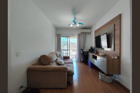 Apartamento à venda com 71m², 2 quartos e 1 vaga Apartamento à venda com 71m², 2 quartos e 1 vagaSala