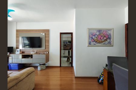 Apartamento à venda com 71m², 2 quartos e 1 vaga Apartamento à venda com 71m², 2 quartos e 1 vagaSala