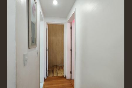 Apartamento à venda com 71m², 2 quartos e 1 vaga Apartamento à venda com 71m², 2 quartos e 1 vagaCorredor
