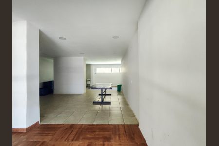 Apartamento à venda com 71m², 2 quartos e 1 vaga Apartamento à venda com 71m², 2 quartos e 1 vagaÁrea comum - Salão de festas