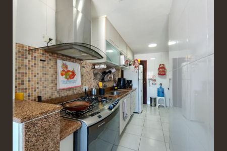 Apartamento à venda com 71m², 2 quartos e 1 vaga Apartamento à venda com 71m², 2 quartos e 1 vagaCozinha