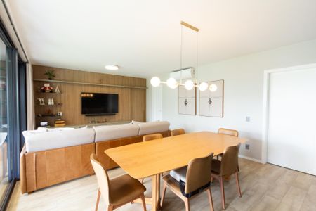 Sala de apartamento à venda com 3 quartos, 154m² em Moema, São Paulo