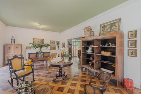 Sala de casa à venda com 4 quartos, 270m² em Alto de Pinheiros, São Paulo
