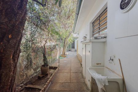 Casa à venda com 270m², 4 quartos e sem vagaQuintal
