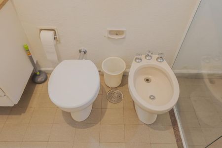 Casa à venda com 270m², 4 quartos e sem vagaBanheiro 2