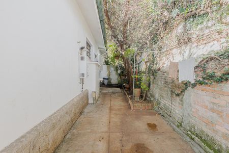 Casa à venda com 270m², 4 quartos e sem vagaQuintal