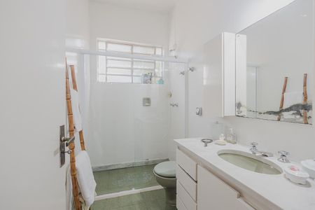 Casa à venda com 270m², 4 quartos e sem vagaBanheiro 1