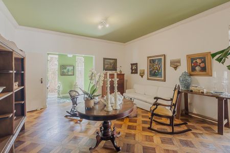 Casa à venda com 270m², 4 quartos e sem vagaSala