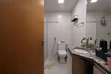 Apartamento à venda com 96m², 3 quartos e 2 vagasBanheiro 