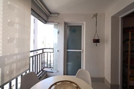 Apartamento à venda com 96m², 3 quartos e 2 vagasVaranda gourmet 