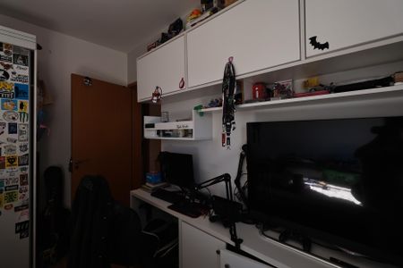 Apartamento à venda com 96m², 3 quartos e 2 vagasQuarto 2