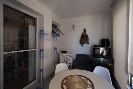 Apartamento à venda com 96m², 3 quartos e 2 vagasVaranda gourmet 